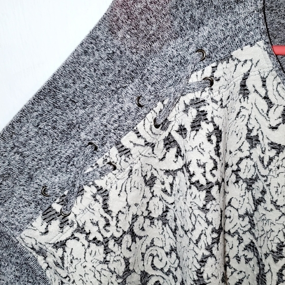 Maurice's top - Picture 3 of 4